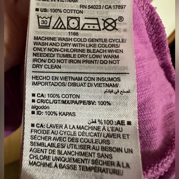 Old Navy long sleeve tee - Picture 2 of 7